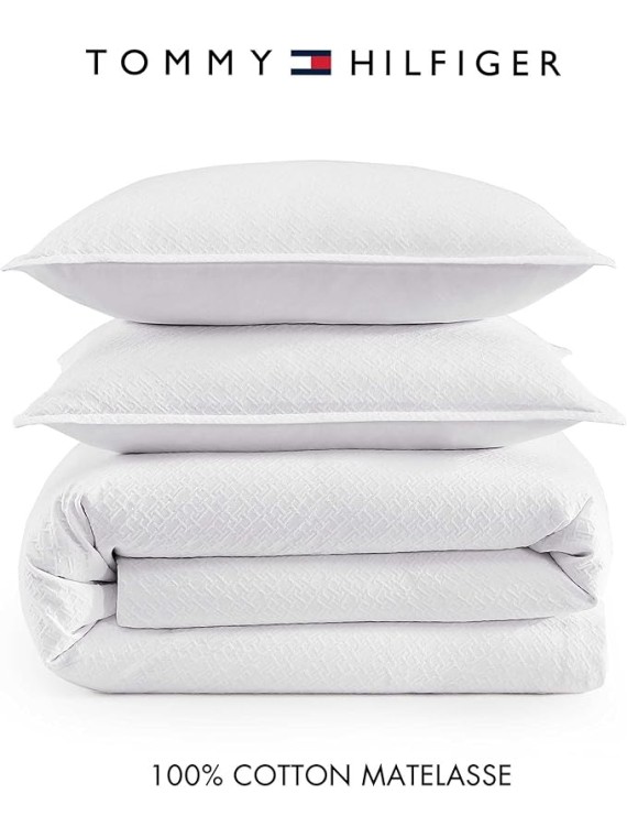 Comforter Set, Luxuriously Soft Cotton Matelassé Bedding with Matching Shams, Textured Design (Monogram White, King)